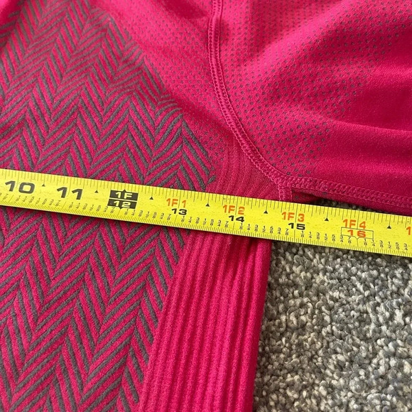 Women’s Fabletics Nora Cranberry Dark grey full zip compression style jacket S - Picture 6 of 6